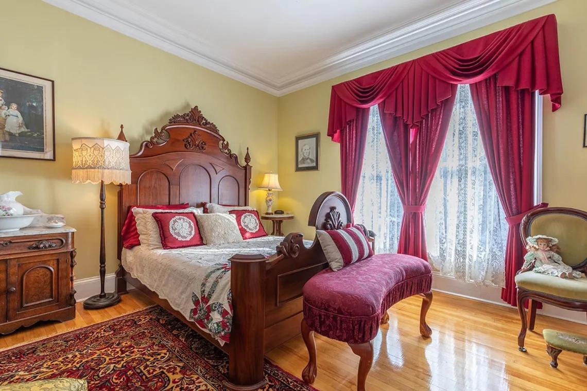 Fitzroy Hall Шарлоттаун Экстерьер фото